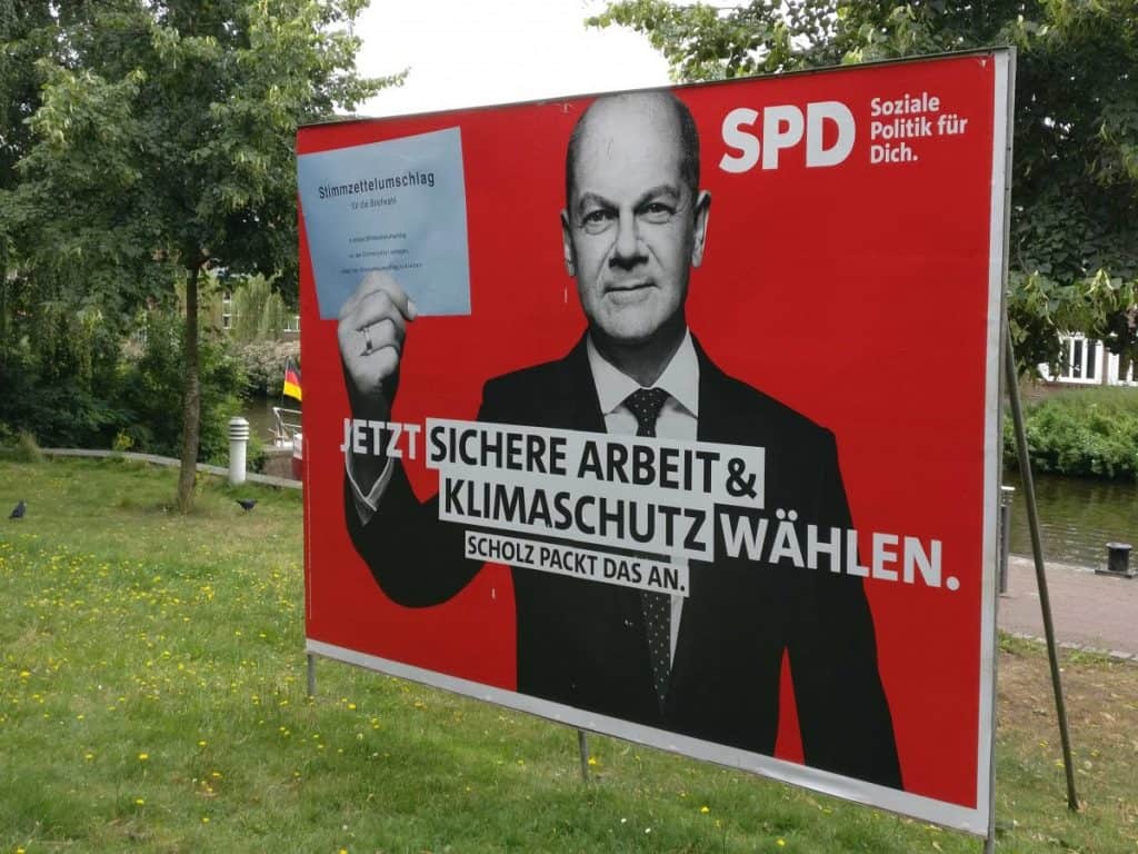 Campagne posters in Duitsland zijn groot - voorbeeld SPD van ruim 2 meter hoogte en 6 meter breed