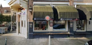 Bestemming nieuwe coffeeshop Deventer cafe het glas in lood