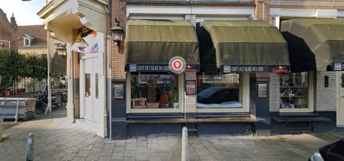 Bestemming nieuwe coffeeshop Deventer cafe het glas in lood