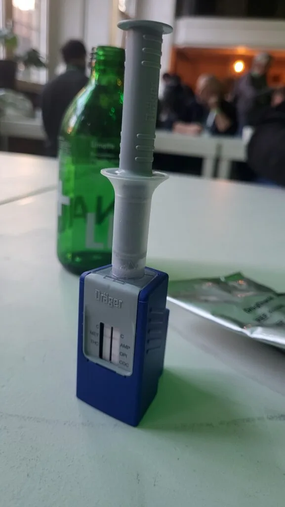 Dräger 3000 speekseltest met positief testresultaat voor THC. 