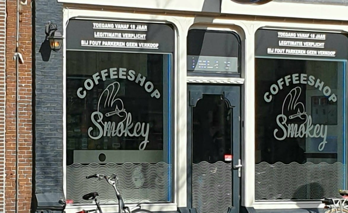 Coffeeshop Smokey in Leeuwarden drie maanden dicht na verkoop aan minderjarige