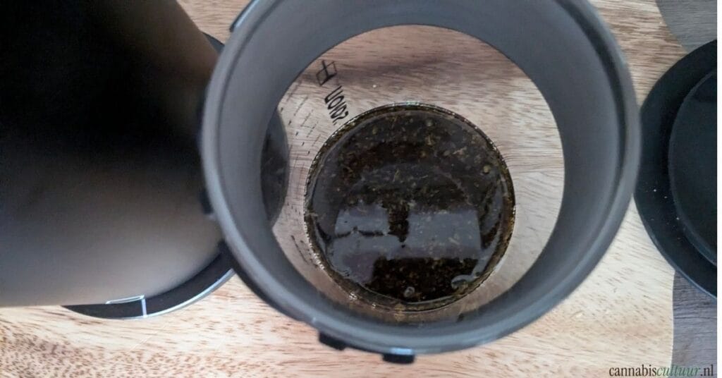 Pot by Noids review kokosolie met wiet na infuseren