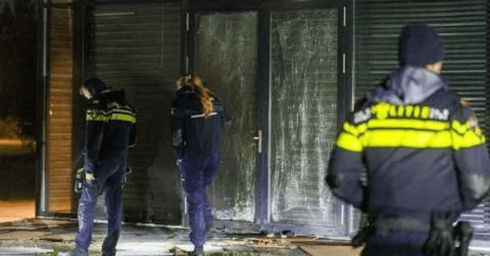 Explosie coffeeshop The Boxx Almere Buiten